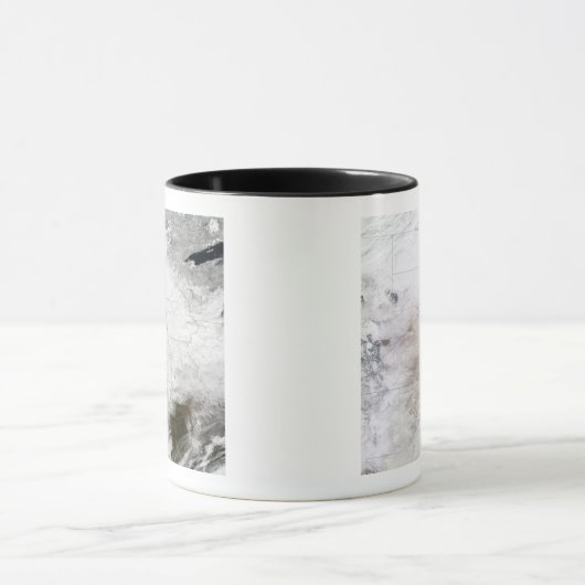 Satellitenansicht eines massiven Wintersturms über Tasse (Zentrum)