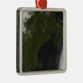 Satellitenansicht von New England Ornament Aus Metall (Rechts)