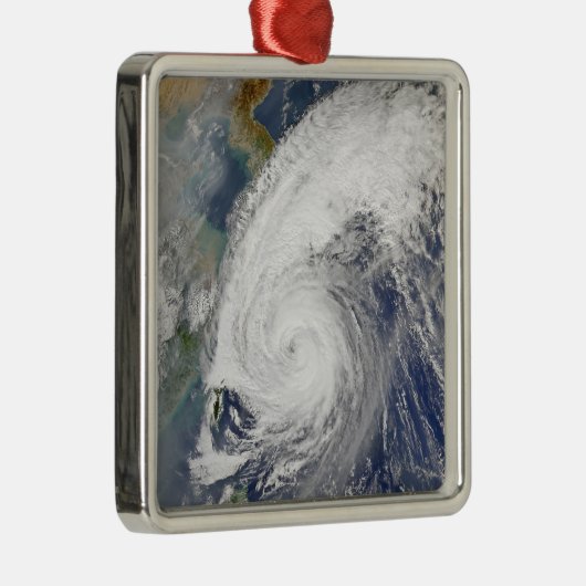 Satellitenbild eines Taifuns Silbernes Ornament (Rechts)