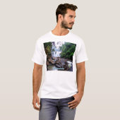 Sathodi Falls, Uttar Kannada, Indien T-Shirt (Vorne ganz)