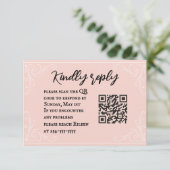 Satin Blush QR Code Wedding RSVP Card (Stehend Vorderseite)