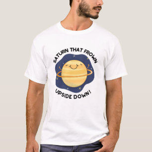 Saturn, der den Sonnenplaneten auf den Kopf gestel T-Shirt