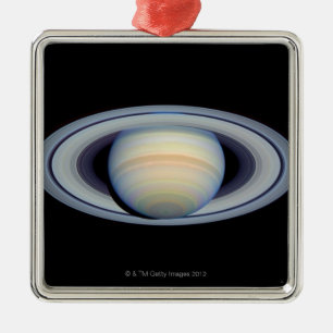 Saturn mit Ringen an Weitwinkel zur Erde Silbernes Ornament