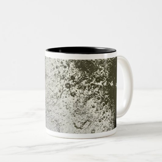 Saturn-Mond-Iapetus 2 Zweifarbige Tasse (VorderseiteRechts)