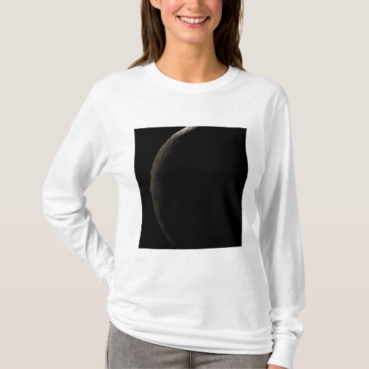 Saturn Mond Iapetus T-Shirt (Vorderseite)