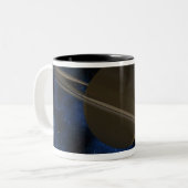Saturn-Planet Zweifarbige Tasse (Vorderseite Links)