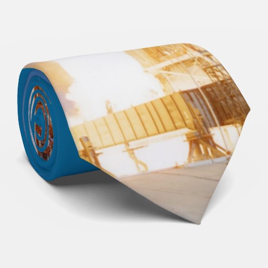 Saturn V Krawatte (Gerollt)