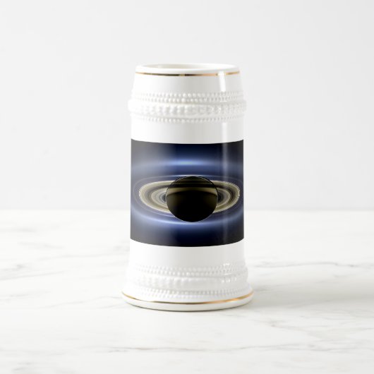 Saturn verlor die Sonne von Cassini Orbiter Bierglas (Mittel)