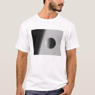 Saturns Mond Mimas T-Shirt