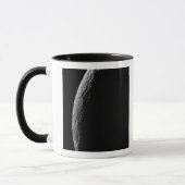 Saturns Tethys Tasse (Links)