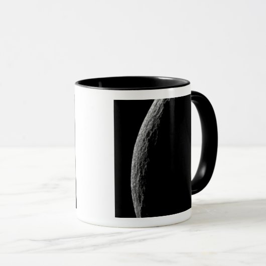 Saturns Tethys Tasse (VorderseiteRechts)