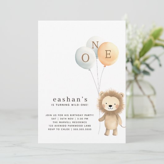 Saubere Minimalistische Niedliche Löwe 1. Geburtst Einladung (Stehend Vorderseite)