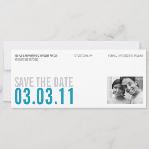 Sauberes blaues Foto Save the Date