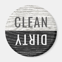 Sauberes Geschirrspüler Rustikales, gewittertes Ho