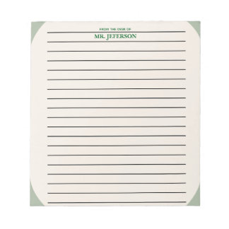 Sauberes grünes Lehrerpapier mit Linien von Notizblock