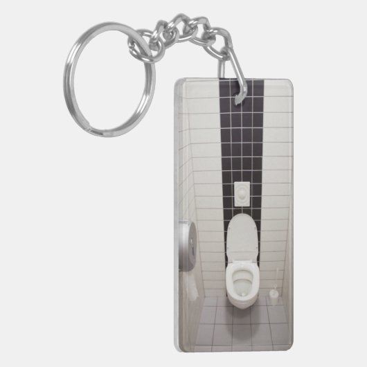 Säubern Sie mit Ziegeln gedecktes Badezimmer Schlüsselanhänger (Vorderseite links)