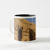 Saudi-Arabien, Standort von Madain Saleh, alte 2 Zweifarbige Tasse (Vorderseite Links)