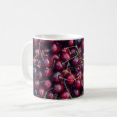 Sauerkirsche nah oben im Hintergrund Kaffeetasse (Vorderseite Links)