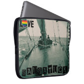 Saugatuck Michigan Sailing Rainbow Vintag 1910 Laptopschutzhülle (Vorne Rechts)