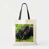Säugling Gorilla Kisses Silverback Gorilla