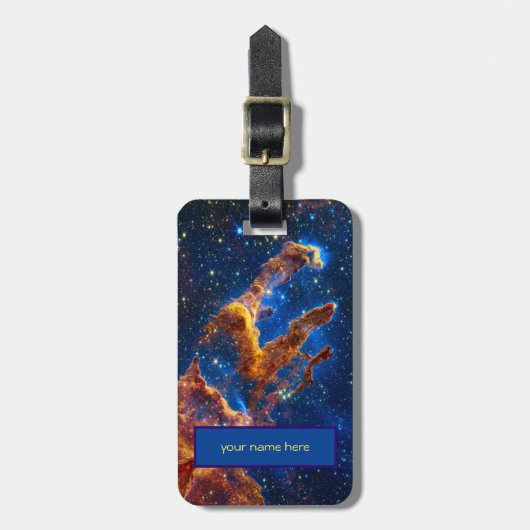 Säulen der Schöpfung - James Webb NIRCam Astronomi Gepäckanhänger (Vorderseite vertikal)