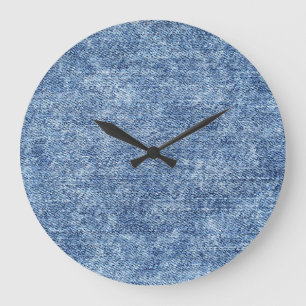Säuregewaschenes blaues Denim, Nahaufnahme-Textur. Große Wanduhr
