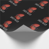 Saus-aged Funny Old Sausage Puns Dark BG Geschenkpapier (Ecke)