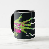 Savage Mode Zombie Antidote Loading Ghoulishly Spa Tasse (Vorderseite Links)