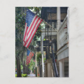 Savannah GA Patriotic Flags Jones St Fotografisch Postkarte (Vorderseite)