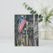 Savannah GA Patriotic Flags Jones St Fotografisch Postkarte (Stehend Vorderseite)