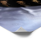 Savannah-Katze im schneebedeckten Berg | Art der A Poster (Ecke)