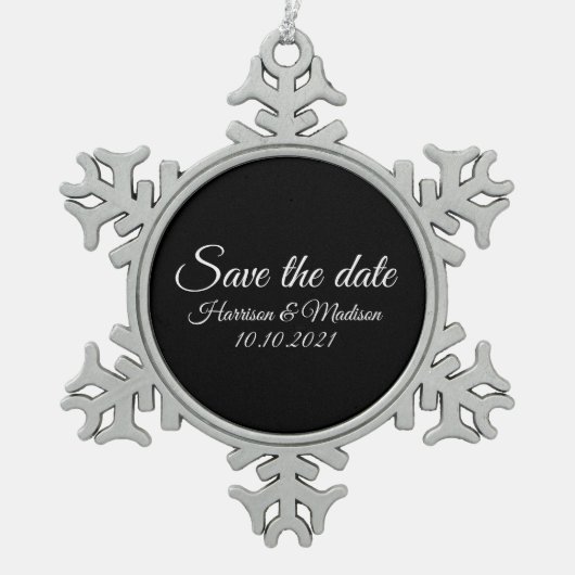 Save the Date Ankündigung von Hochzeitsschreiben Schneeflocken Zinn-Ornament (Vorderseite)