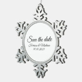 Save the Date, benutzerdefinierte Skriptverkündung Schneeflocken Zinn-Ornament (Rechts)