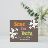 Save the Date Daisy Groovy Floral Brown Postcard Postkarte (Stehend Vorderseite)