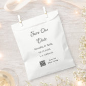 Save the Date einfache minimale QR-Scan-Codedetail Geschenktütchen (Ausgeschnitten)
