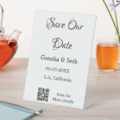 Save the Date einfache minimale QR-Scan-Codedetail Sockelschild (In Situ)