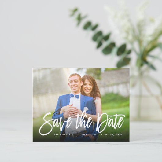 Save the Date *Engaging Type* Postkarte (Stehend Vorderseite)