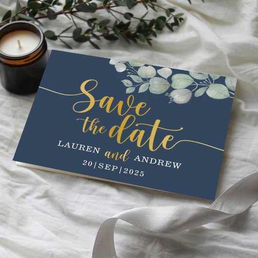 Save the Date Eukalyptus Navy & Gold Wedding Postkarte