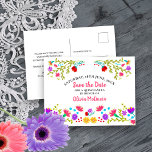 Save the Date floral mexikanische Fiesta White Ankündigungspostkarte<br><div class="desc">Save the Date Postcard, die Sie zu jedem Anlass anpassen können, um Anzug. Das Blumendesign hat eine Fülle von hübschen mexikanischen Fiesta-Blume auf der Vorderseite mit süßer Typografie in Rosa. Die Vorlage ist für Sie Set, um die Postkarte mit Ihrem besonderen Datum, Ihrem Anlass und Ihrem Namen zu personalisieren, sowie...</div>