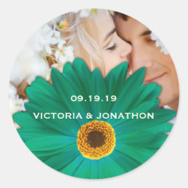 Save the Date Foto Emerald Gerber Daisy Wedding Runder Aufkleber