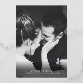 Save the Date Foto Modern Fun Script Real Gold Folieneinladung (Rückseite)