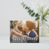 Save the Date Foto Moderne Typografie Hochzeit Ankündigungspostkarte (Stehend Vorderseite)