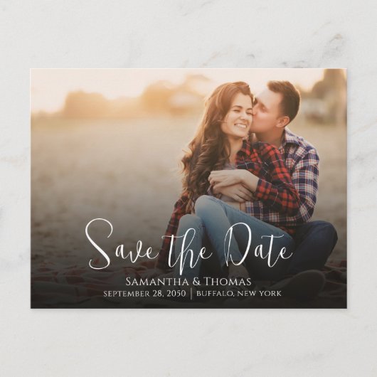 Save the Date Foto QR-Code SkriptTypografie Ankündigungspostkarte (Vorderseite)