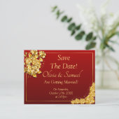 Save The Date - Gold Roses on Maroon Red Ankündigungspostkarte (Stehend Vorderseite)