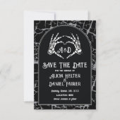 Save the Date Halloween Skeleton Heart Hands (Vorderseite)