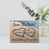 Save the Date Hearts Sand Beach Hochzeit Postkarte (Stehend Vorderseite)