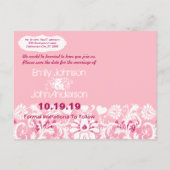 Save the Date Ihr Foto Rosa und Weiße Damast Ankündigungspostkarte (Rückseite)