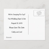 SAVE THE DATE: JUMPING FOR JOY: FROG IN PENCIL ANKÜNDIGUNGSPOSTKARTE (Rückseite)