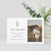 Save the Date Minimalistisches Monogramm-Foto (Stehend Vorderseite)