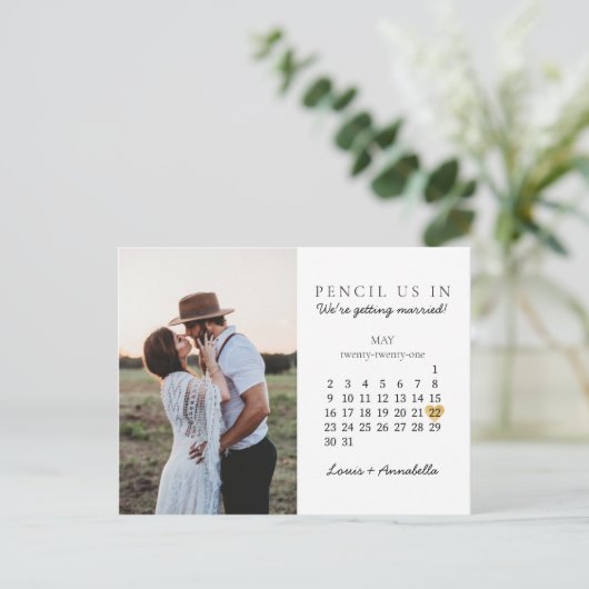 Save the Date Moderner Kalender Gold Herzstück Mai Postkarte (Stehend Vorderseite)